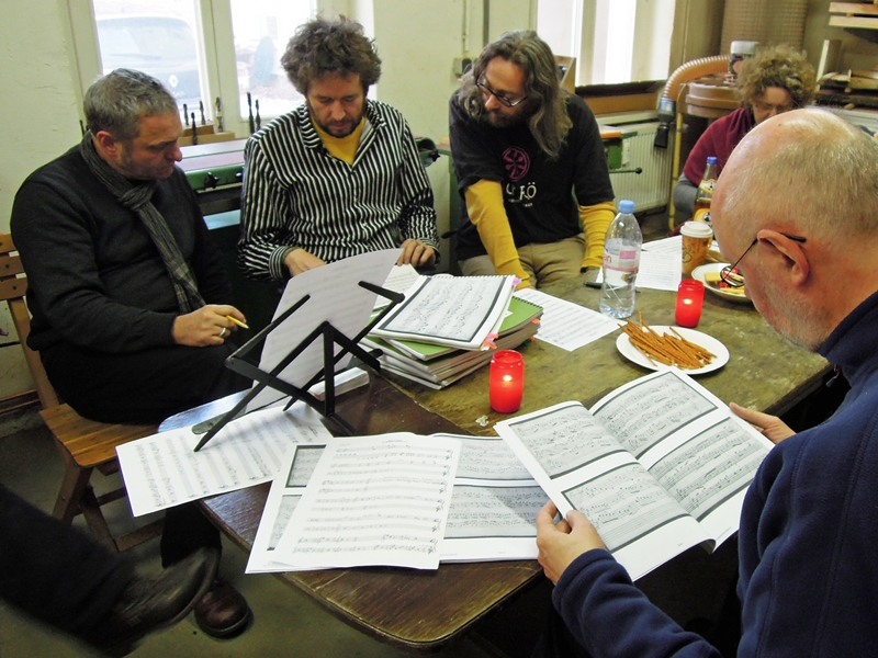 Beim Studium alter Handschriften