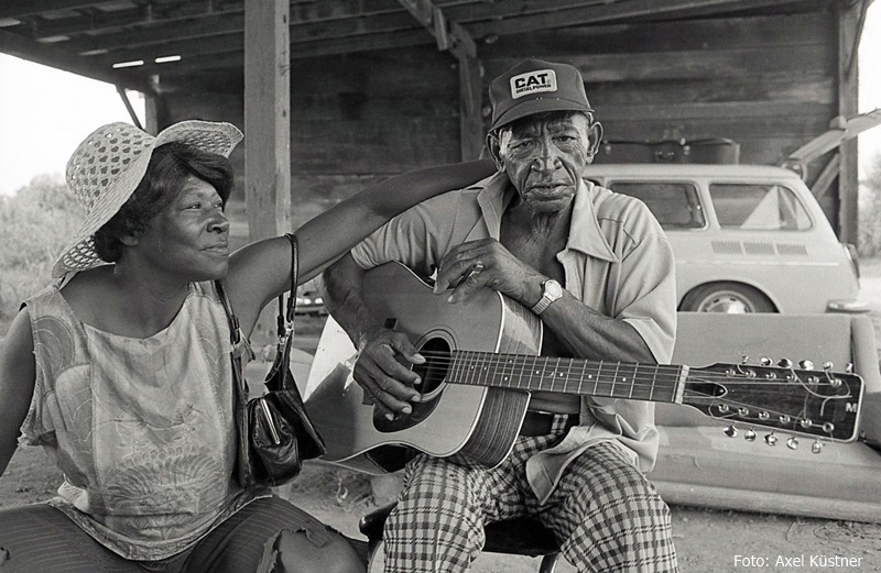 Lattie ‚The Wolf’ Murrell und Freundin Liza Mae, Somerville, TN, Sept. 1978 * Foto: Axel Küstner