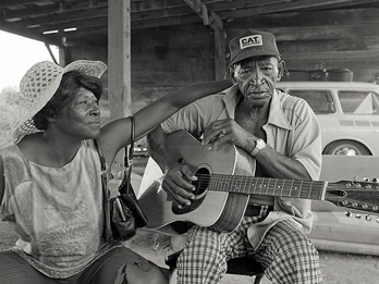 Lattie ‚The Wolf’ Murrell und Freundin Liza Mae, Somerville, TN, Sept. 1978 * Foto: Axel Küstner