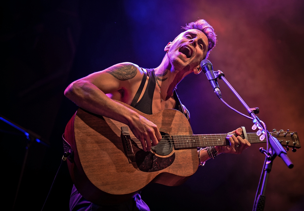 Asaf Avidan beim Rudolstadt-Festival 2017 * Foto: Matthias Kimpel