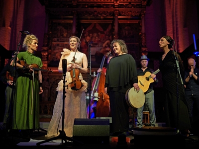 Mitglieder des Love Tree Ensemble * Foto: Ard Jongsma