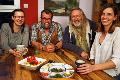 V. l. n. r. - Carla Feuerstein, Jochen Malmsheimer, Guntmar Feuerstein, Emily Feuerstein V. l. n. r. - Carla Feuerstein, Jochen Malmsheimer, Guntmar Feuerstein, Emily Feuerstein