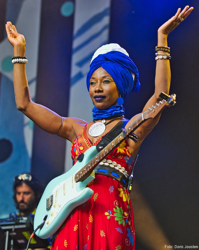 Fatoumata Diawara * Foto: Doris Joosten 