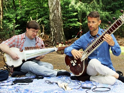 Norbert Klippstein und Yogendra Jens Eckert * Foto: Atul Krsna