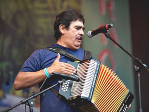 Celso Piña