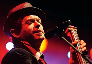 Adrian Stout (The Tiger Lillies) - Doris Joosten