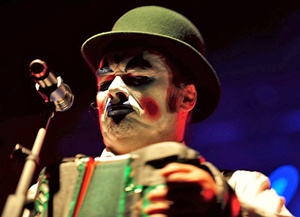 Martyn Jacques (The Tiger Lillies)- Doris Joosten.