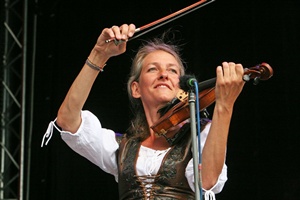 Evi Heigl (Alpen Klezmer) 2014